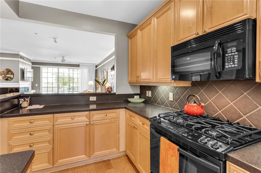 3101 Howell Mill Road NW Unit 127