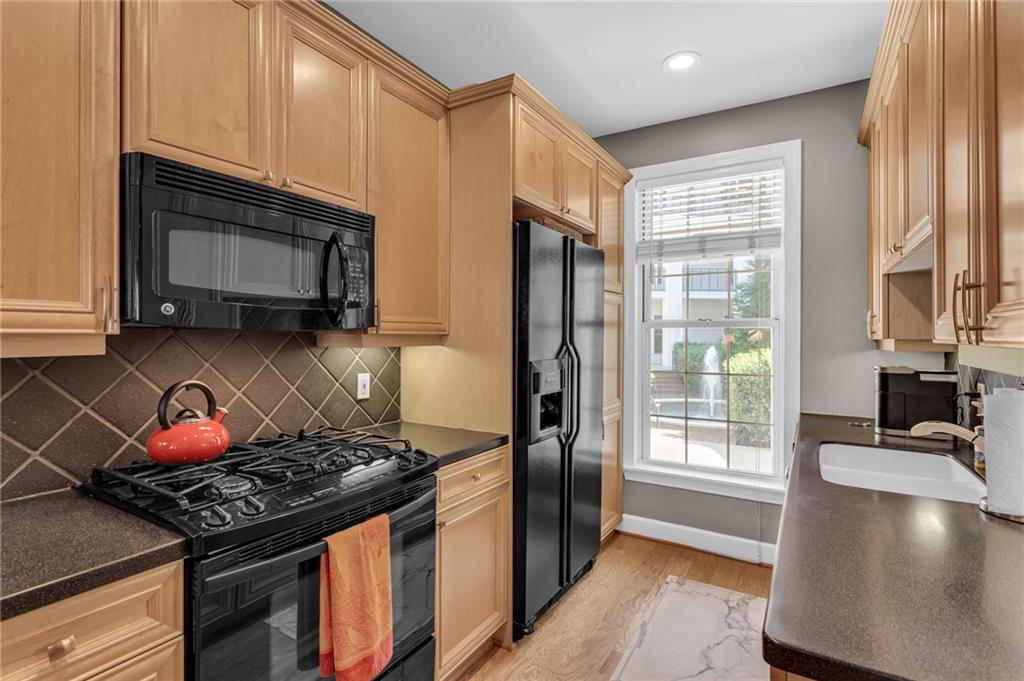 3101 Howell Mill Road NW Unit 127