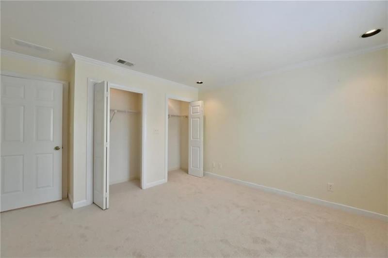 11 Paces West Drive NW