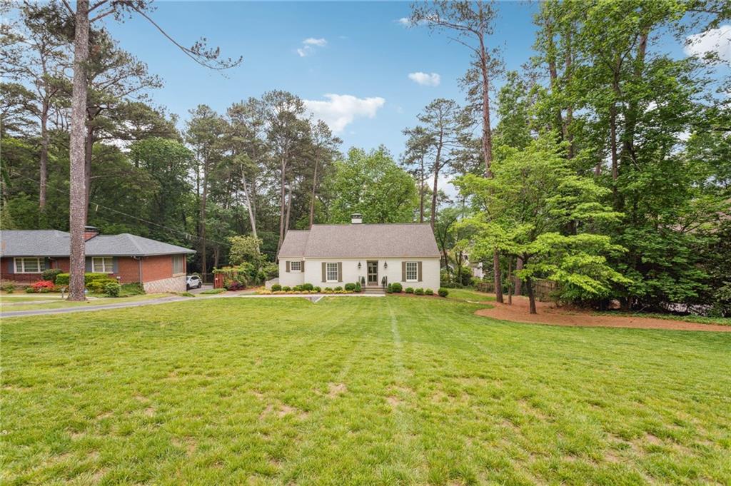 1558 Moores Mill Road NW