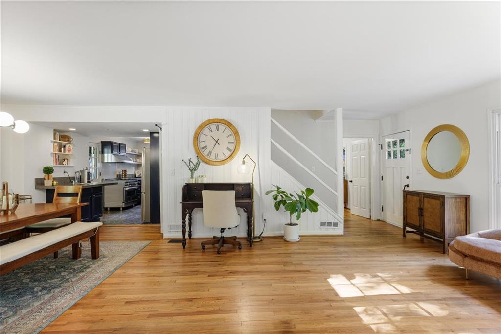 2741 Defoors Ferry Road NW