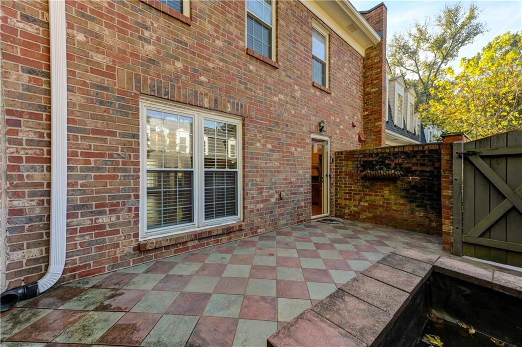 14 Newport Place NW