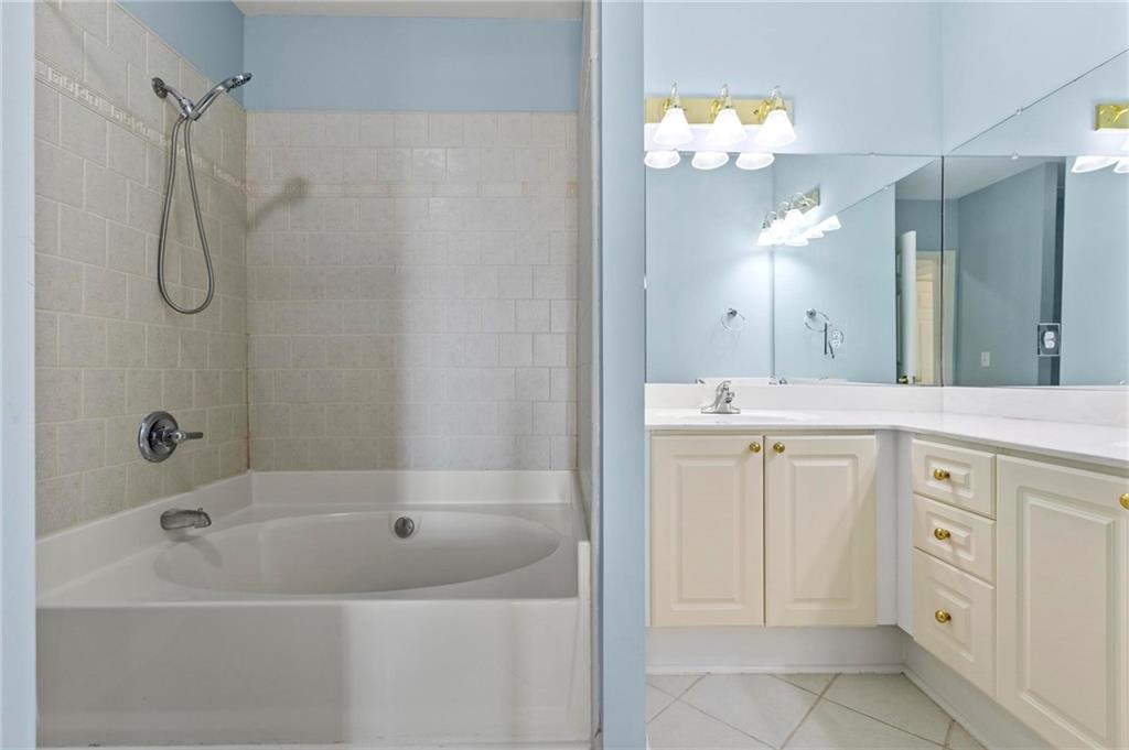 3334 Peacthtree Road NE Unit 1207
