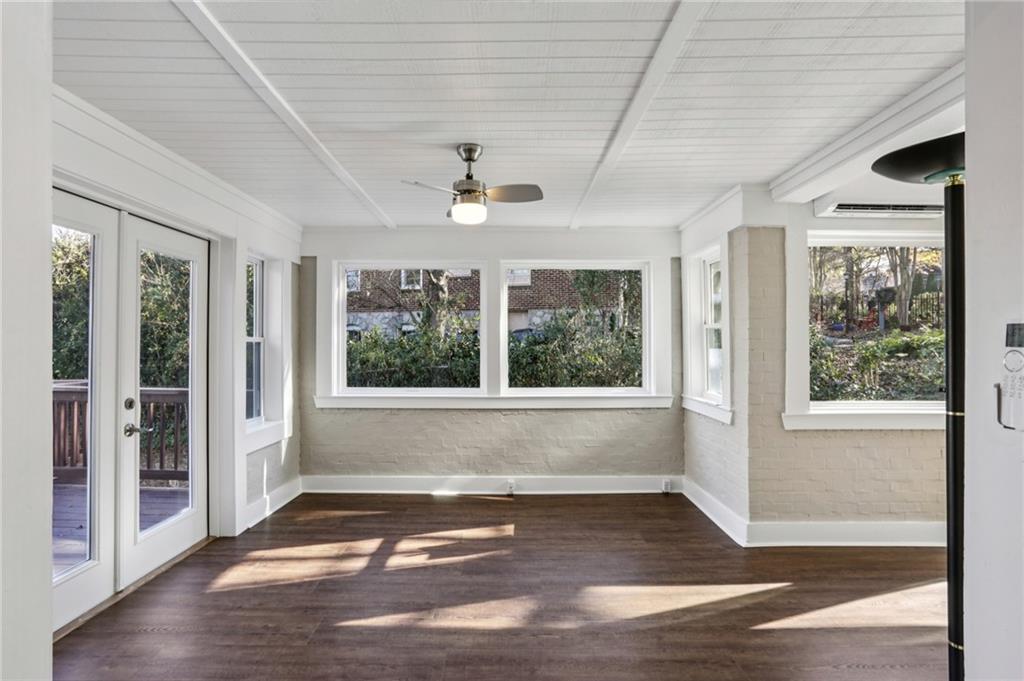 22 Peachtree Hills Avenue NE