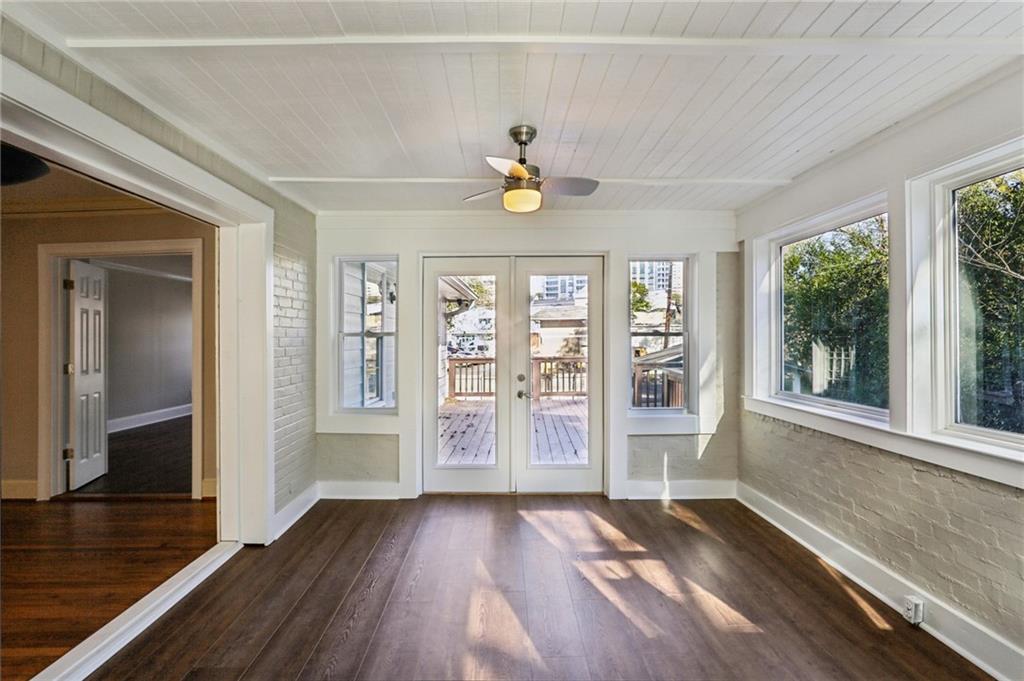 22 Peachtree Hills Avenue NE