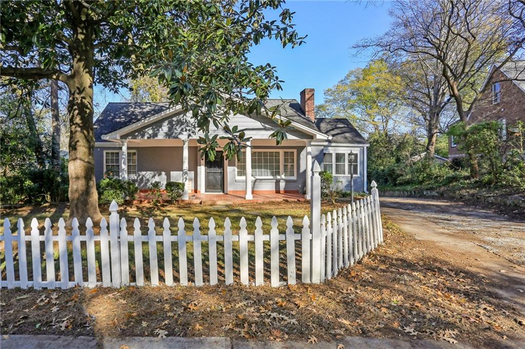 22 Peachtree Hills Avenue NE