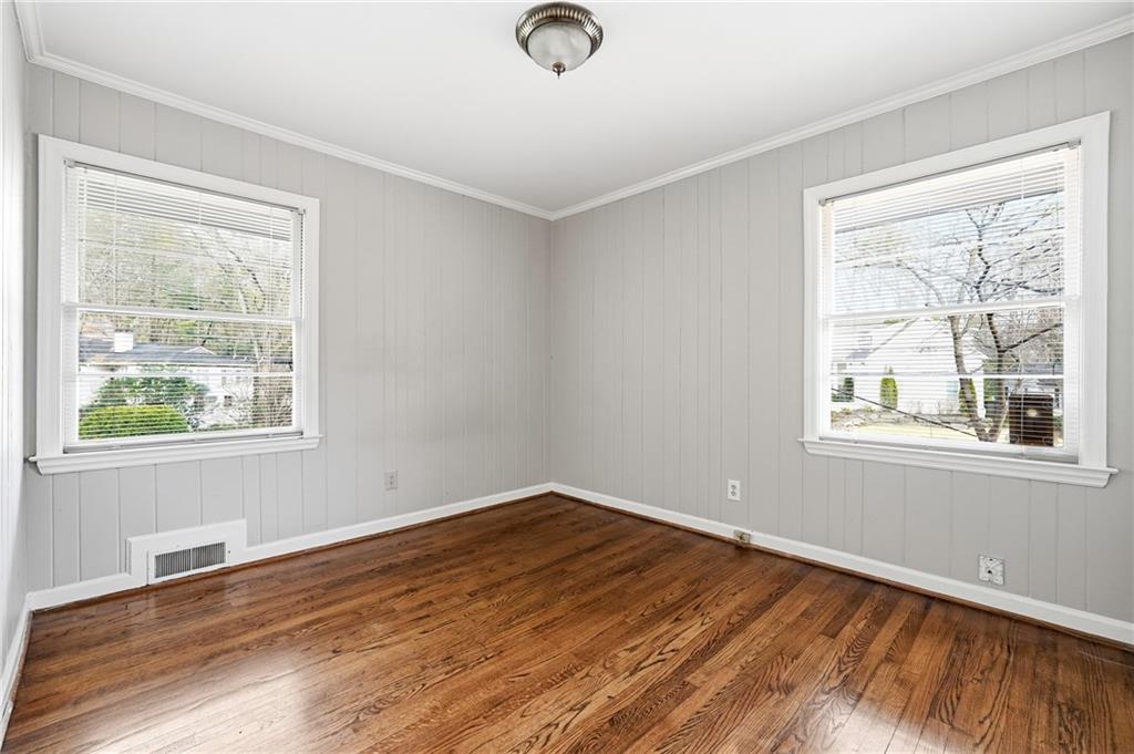 1846 fernwood Road NW