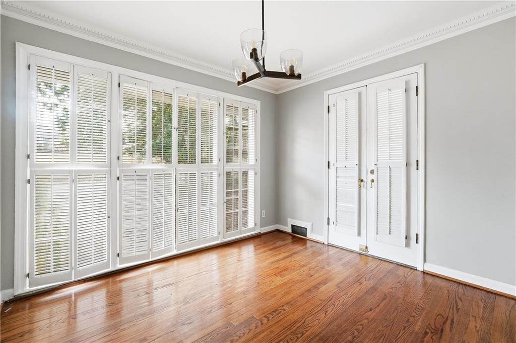 1846 fernwood Road NW