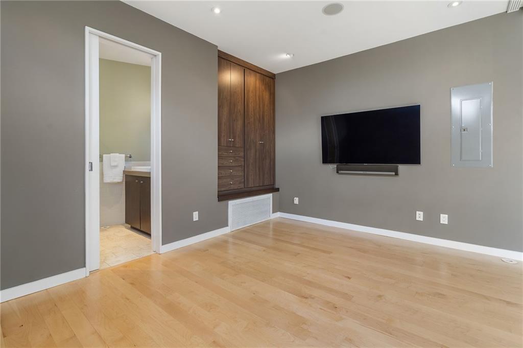 27 Cornelia Street SE