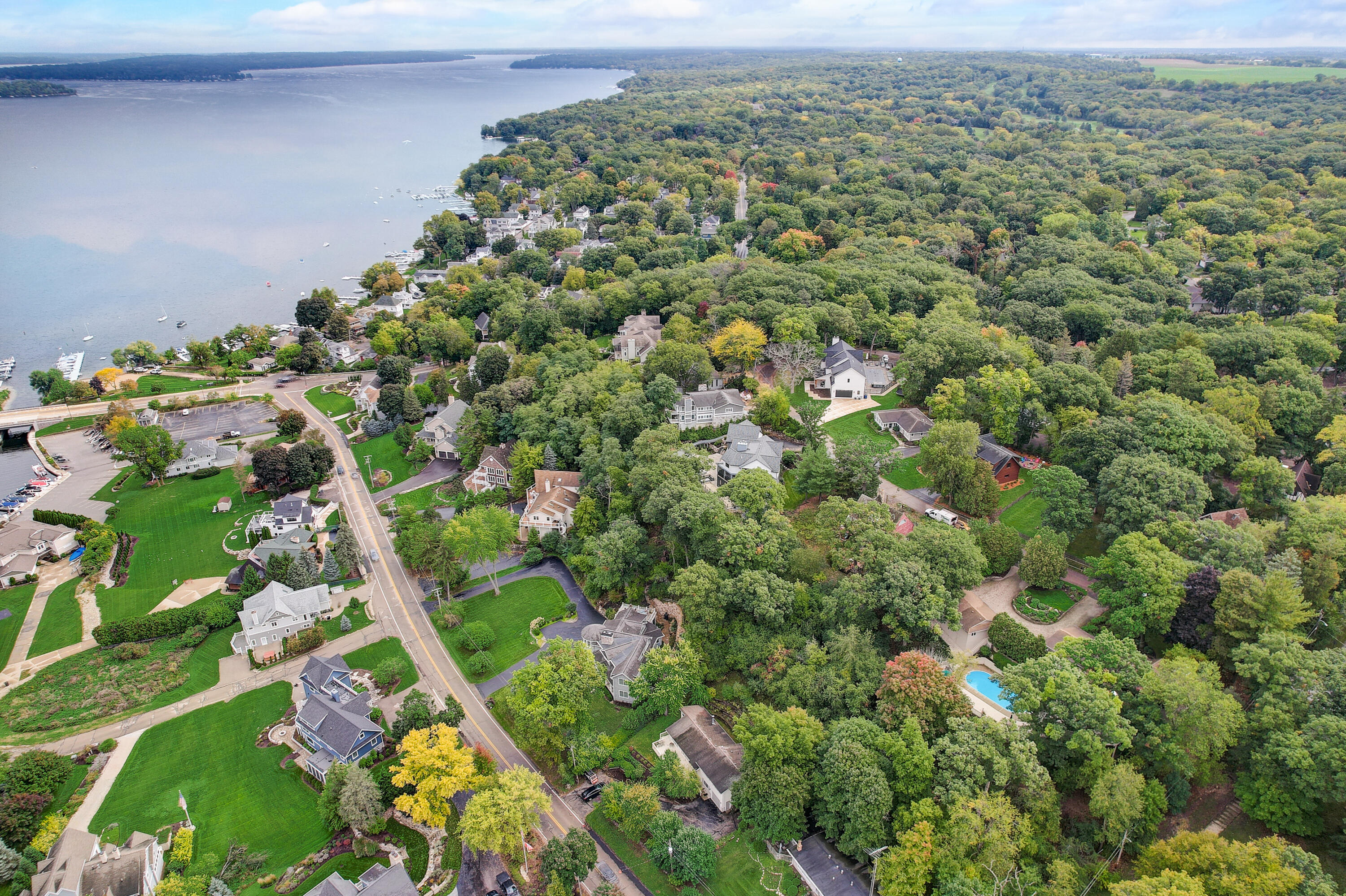 723 Shabbona Dr