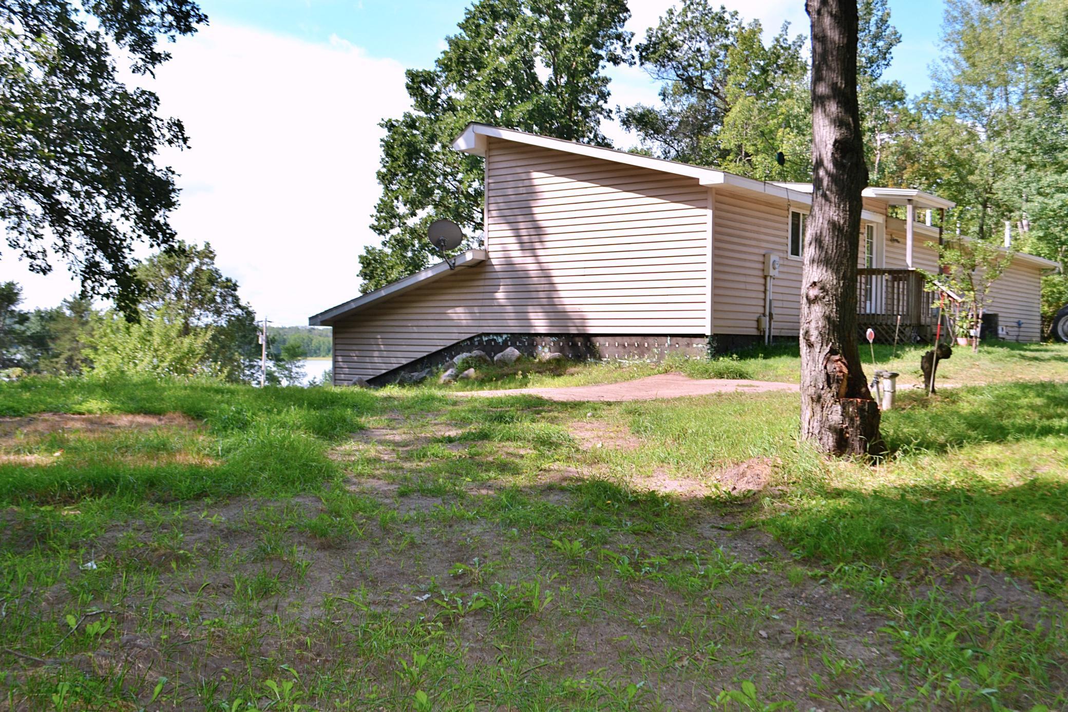 2200 E Five Point Lake Drive NW