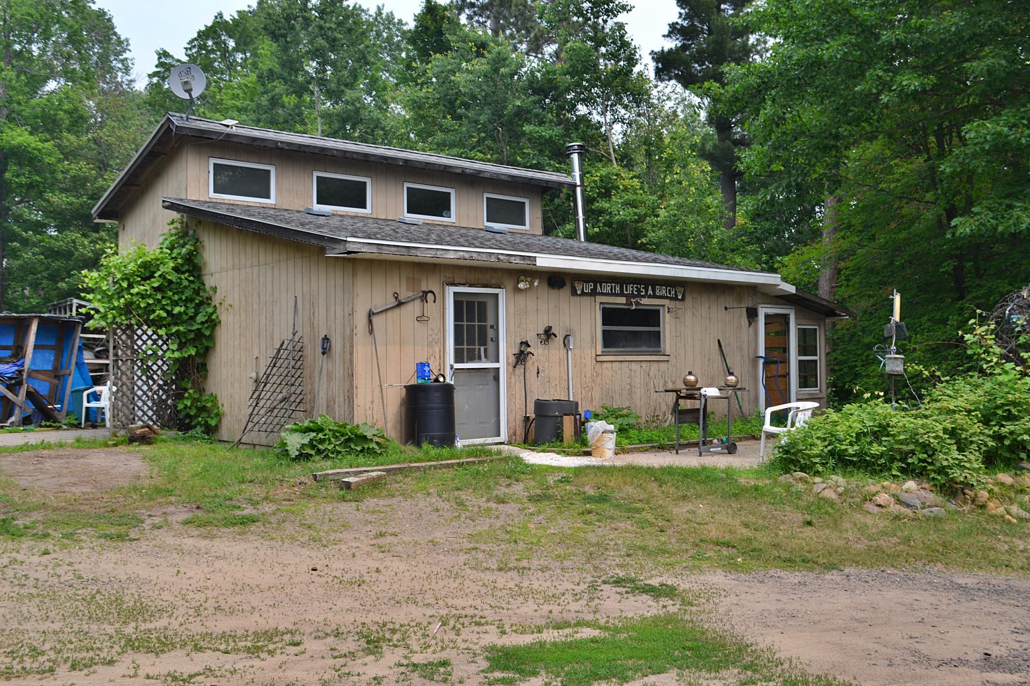 2200 E Five Point Lake Drive NW
