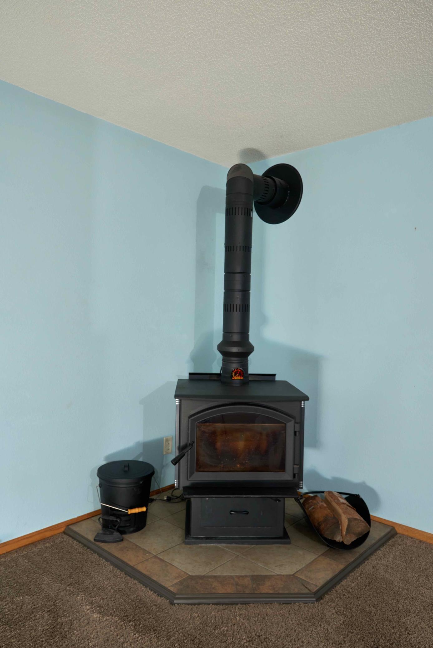 1496 Willard Lake Road NW