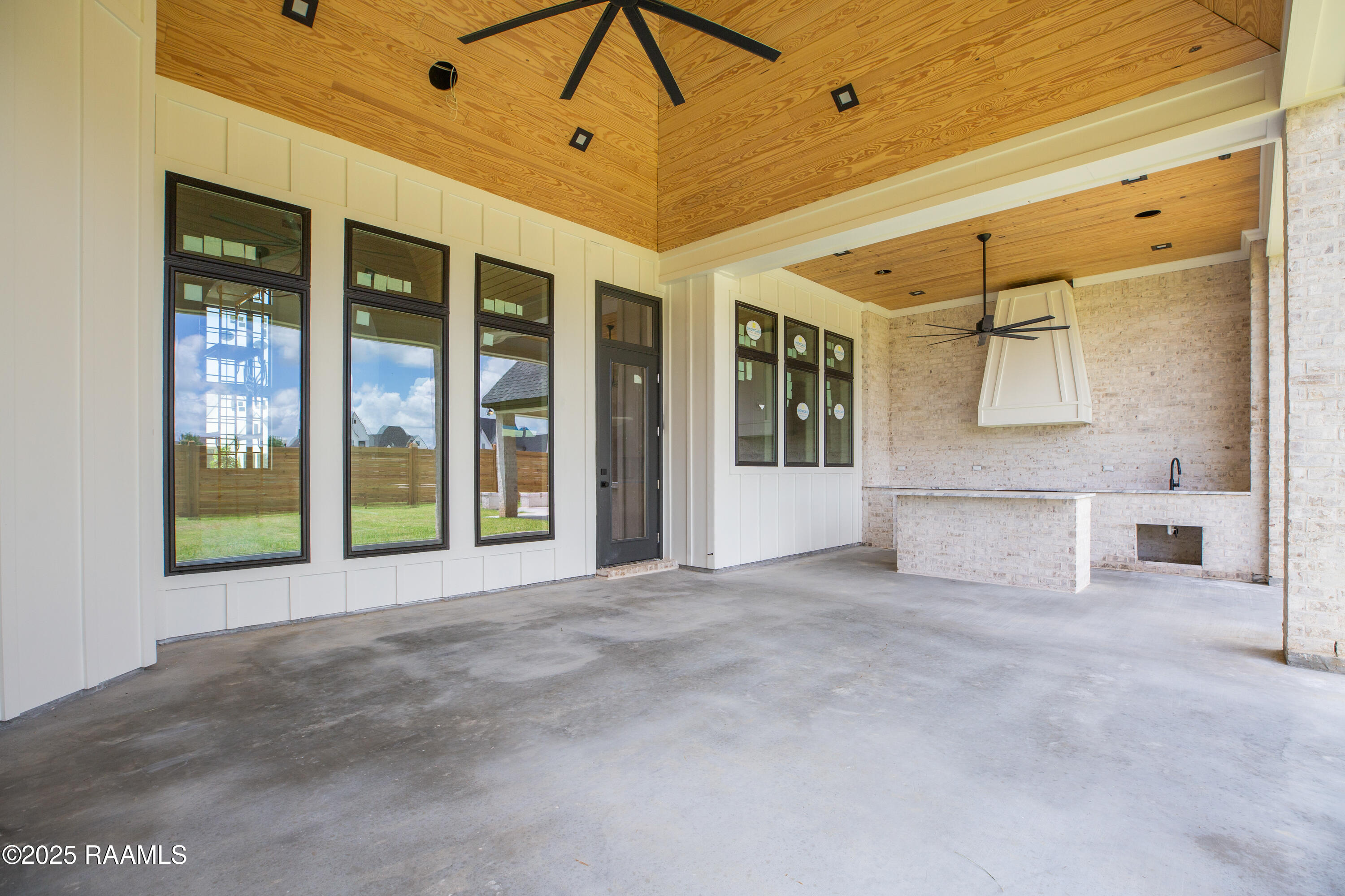 103 Sabal Leaf Lane