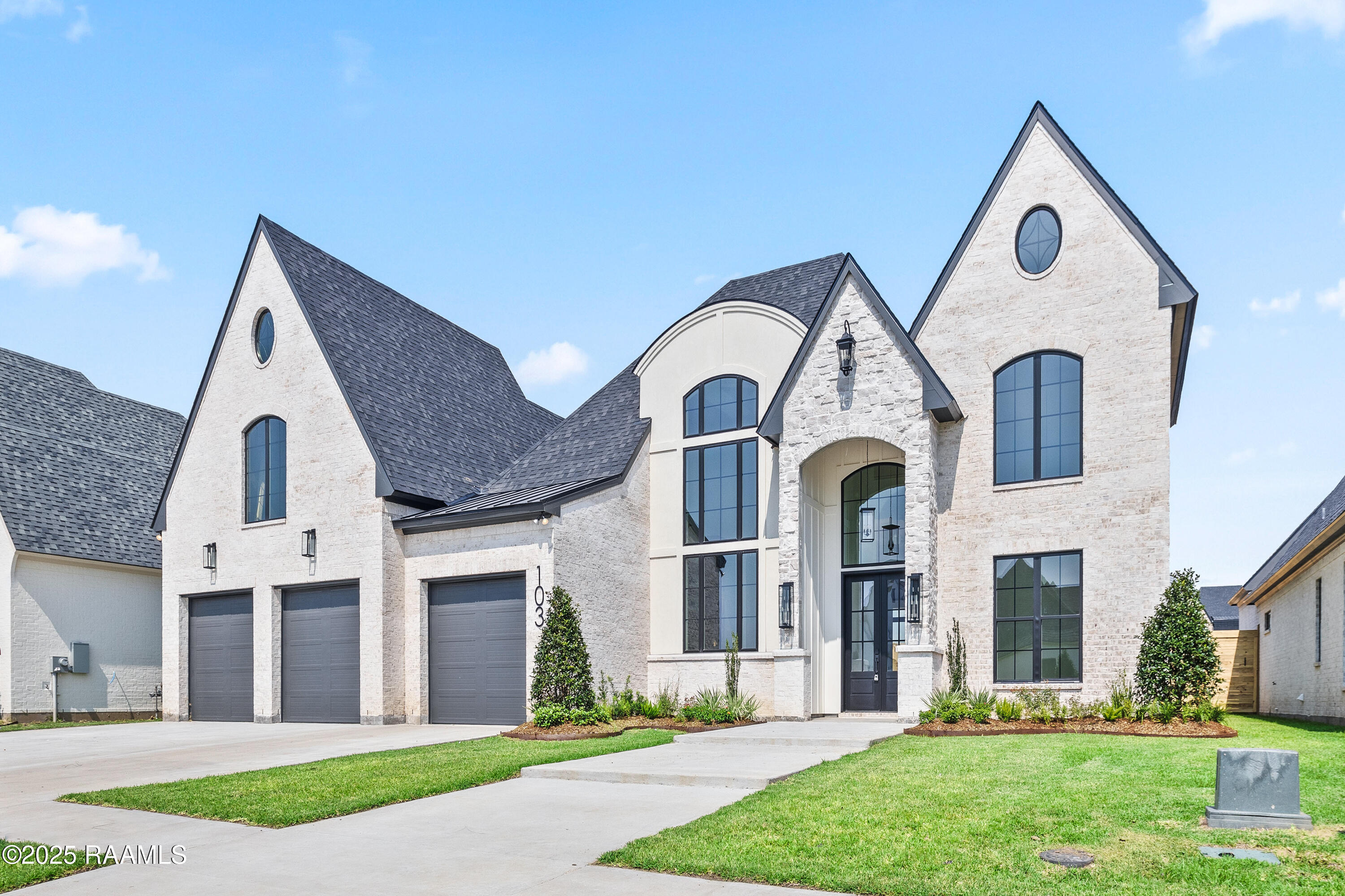 103 Sabal Leaf Lane