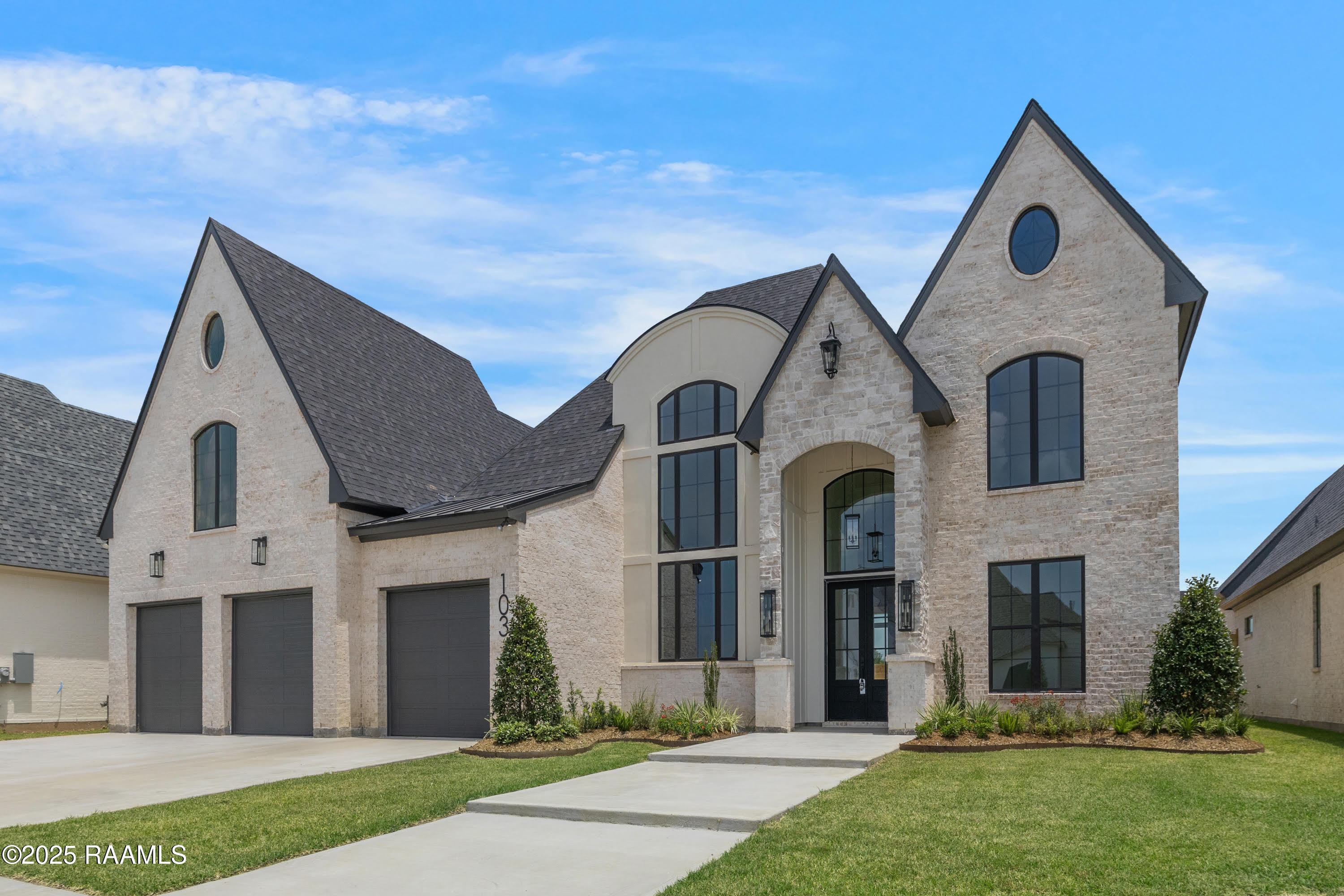 103 Sabal Leaf Lane