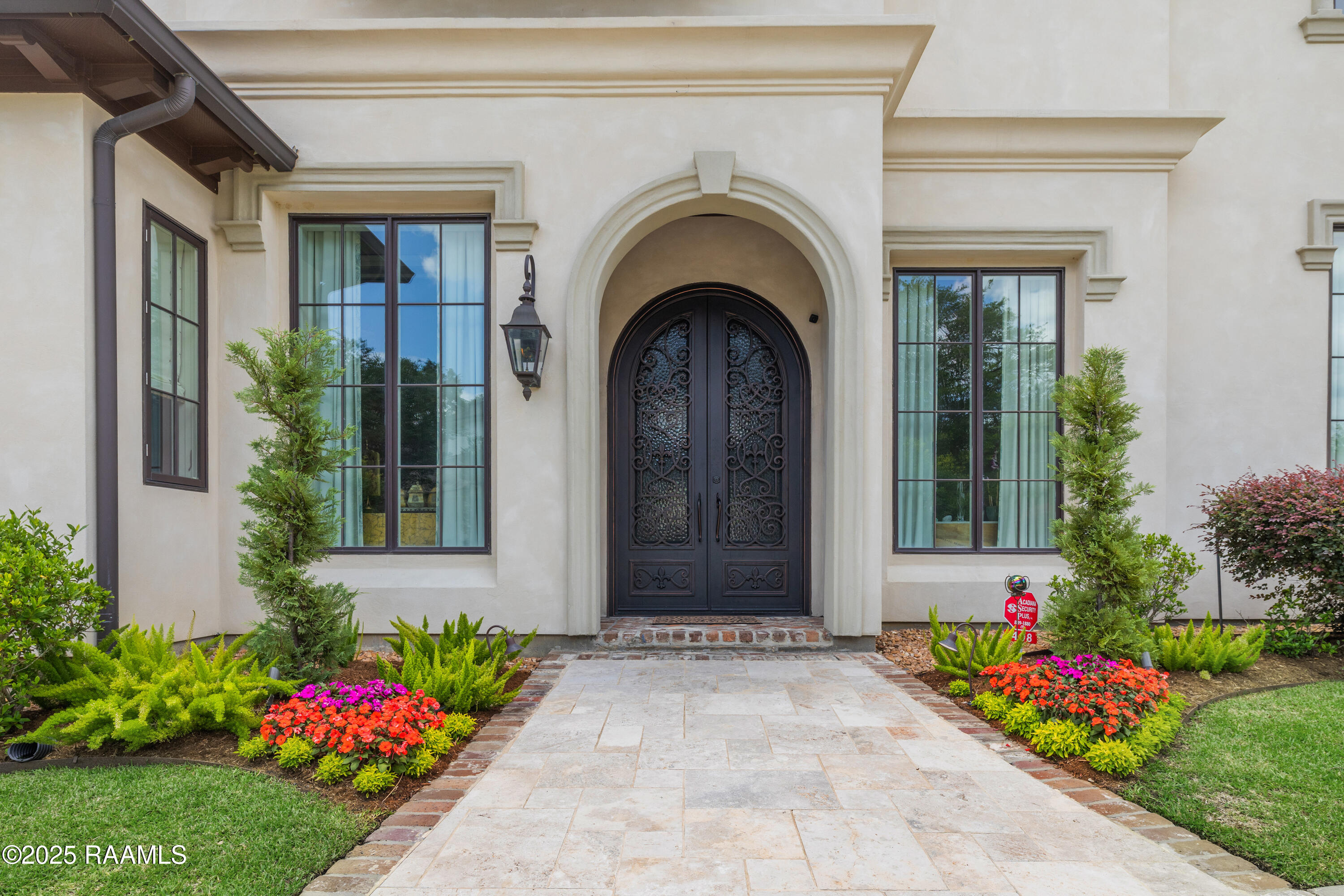 408 Princeton Woods Loop