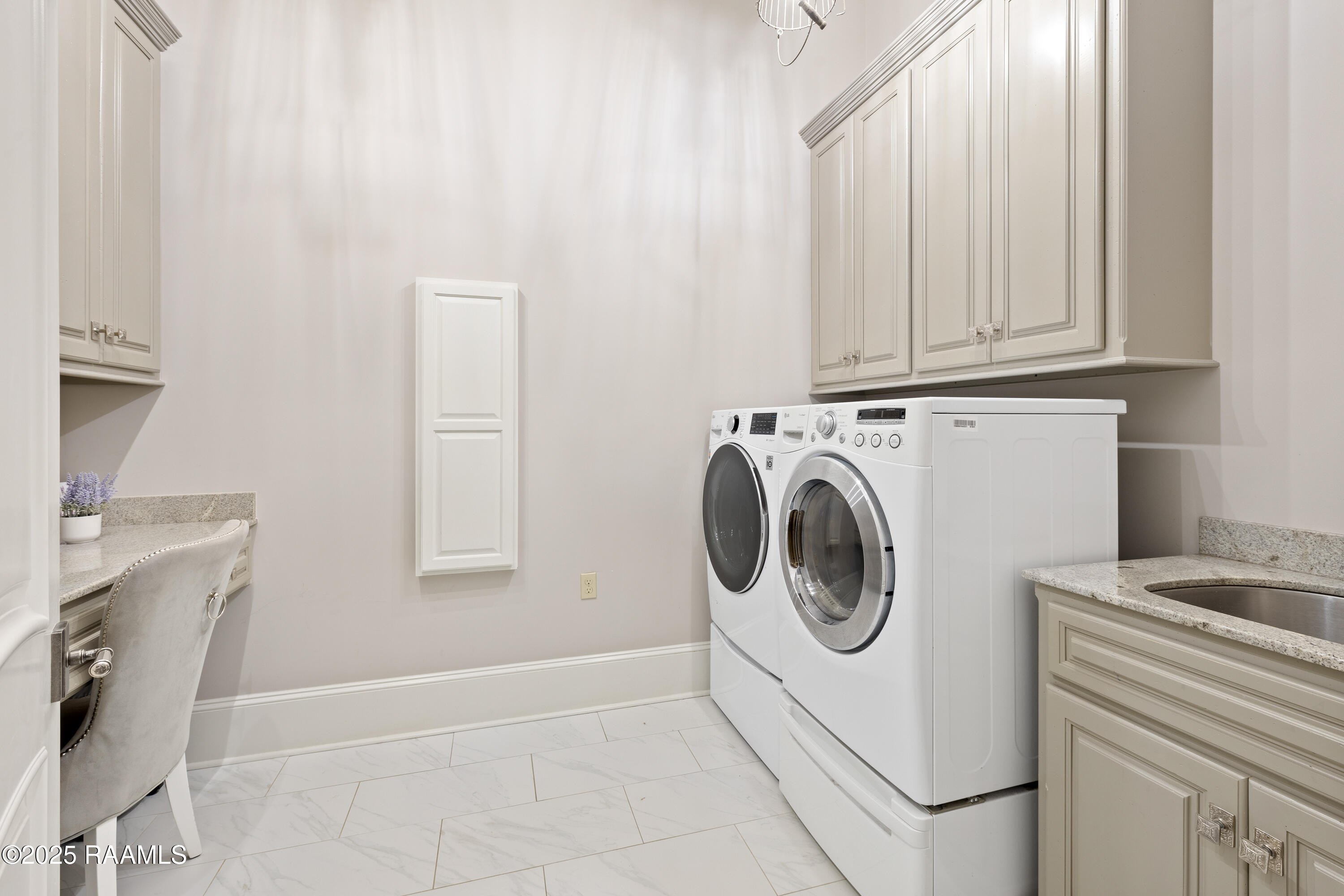 408 Princeton Woods Loop