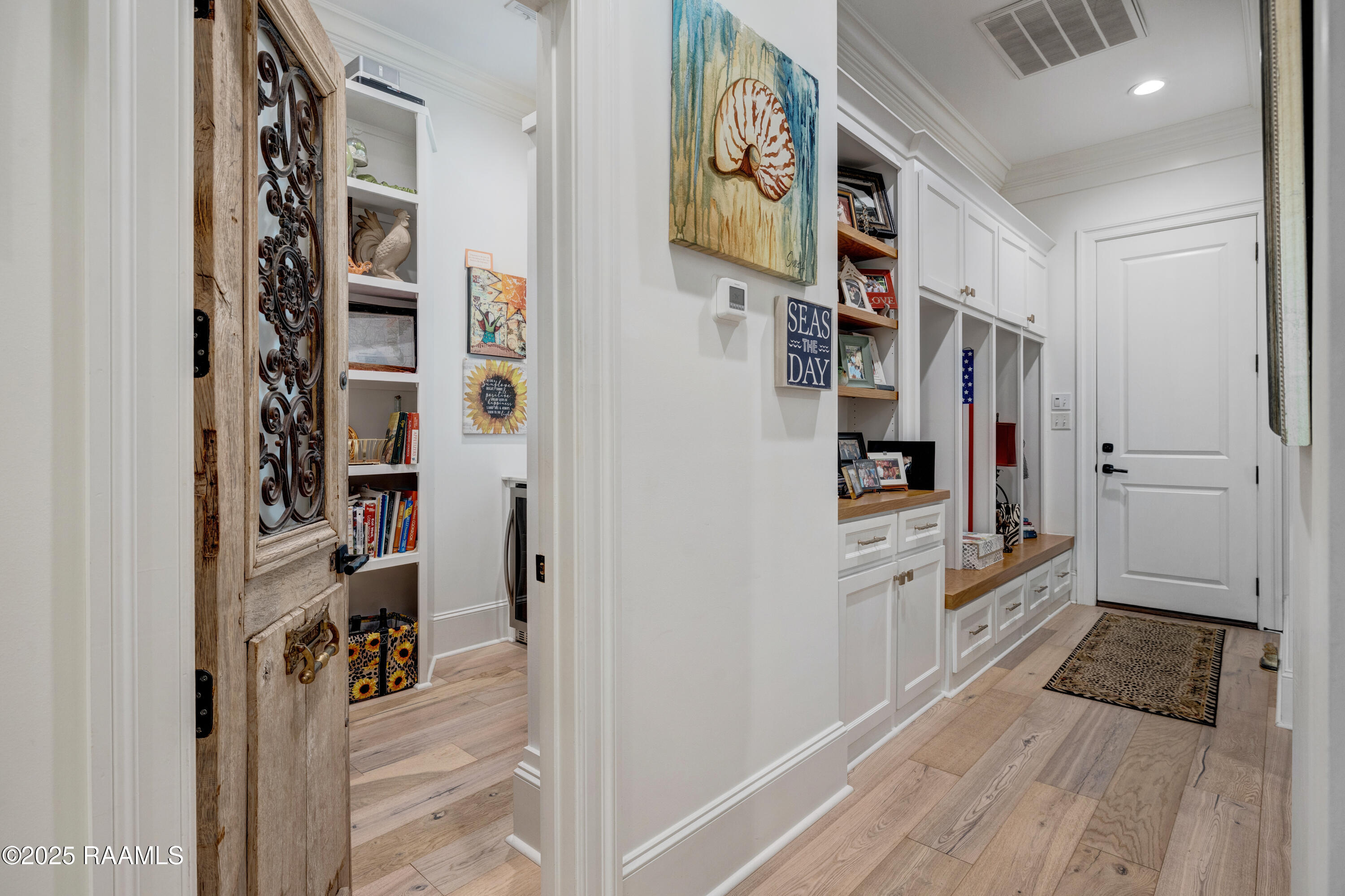 207 Bronze Palm Way