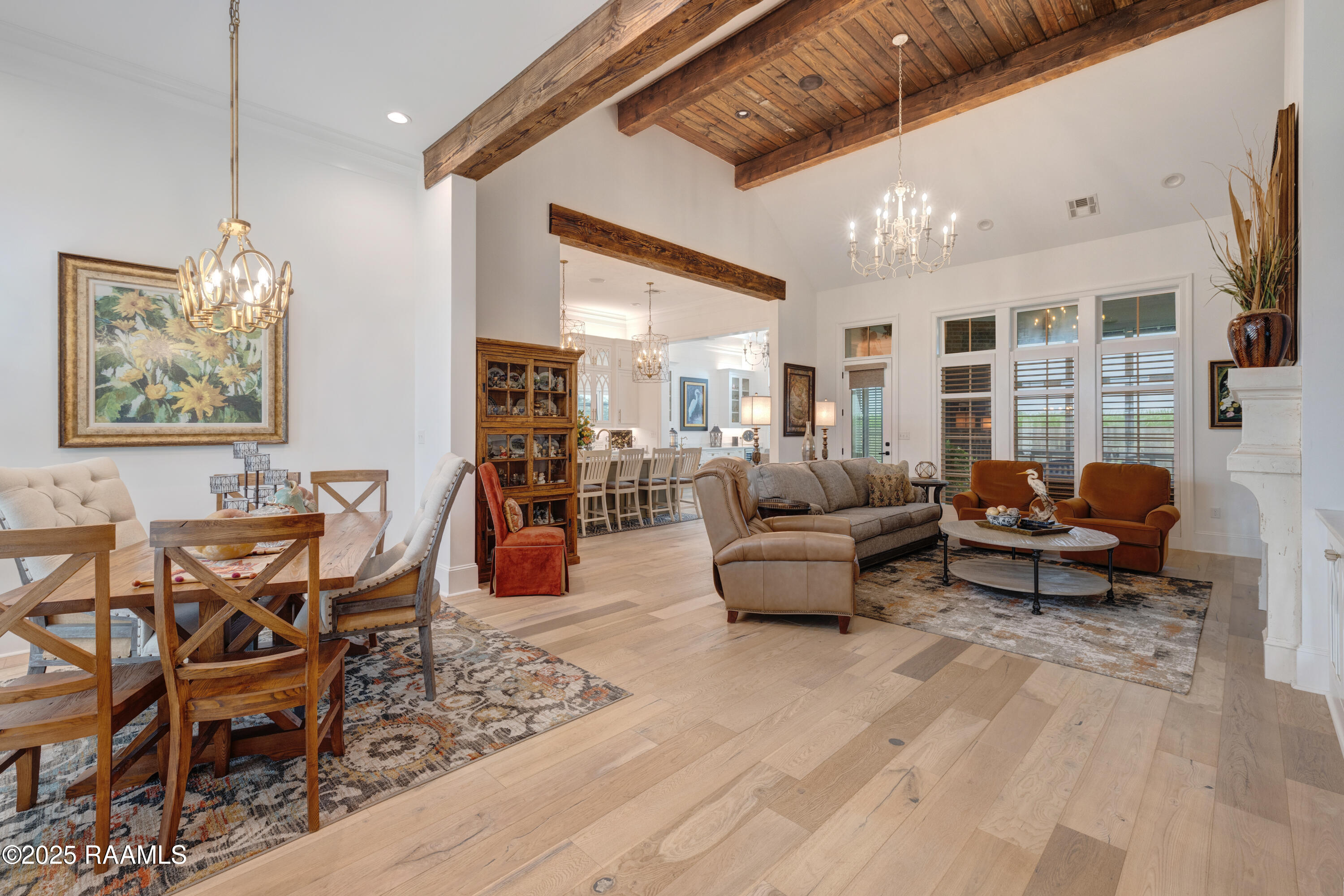 207 Bronze Palm Way
