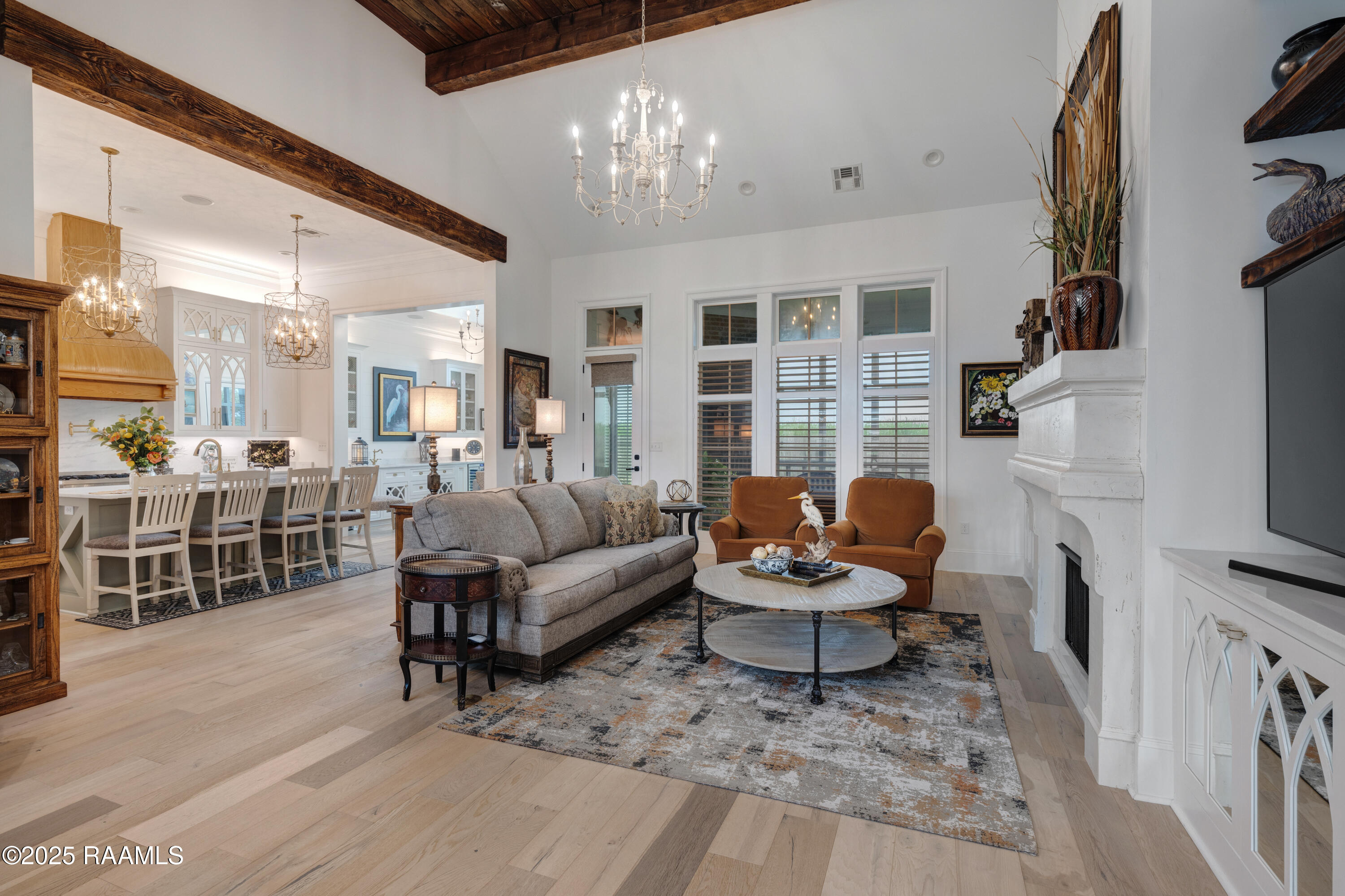 207 Bronze Palm Way