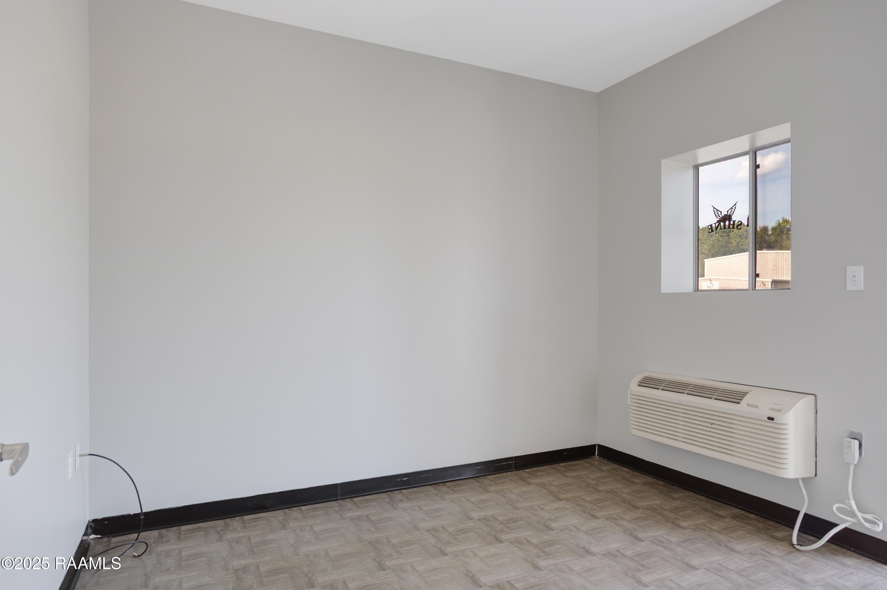 105 Windfall Drive # C, Broussard Unit: C