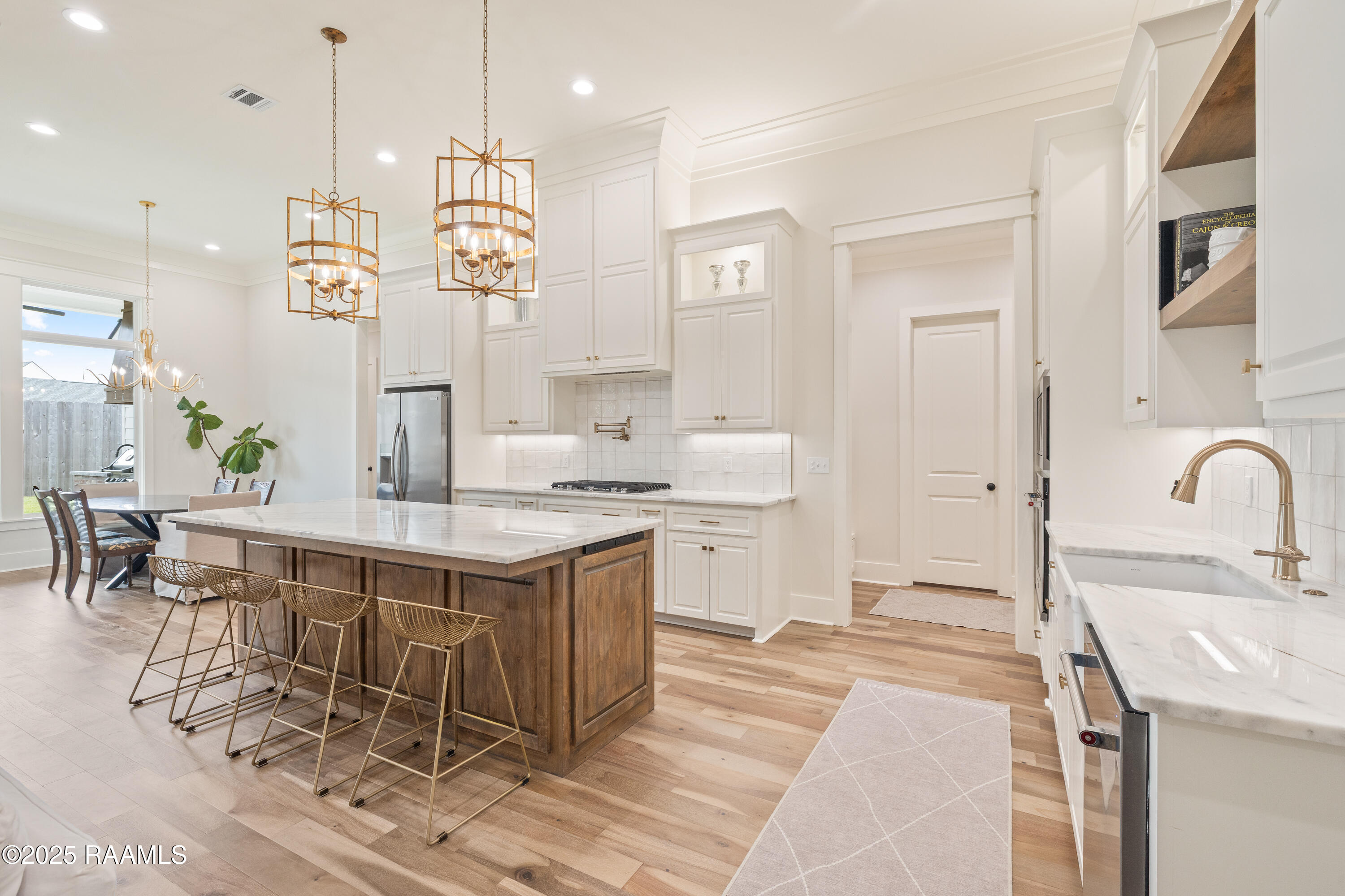 104 Queen Palm Circle