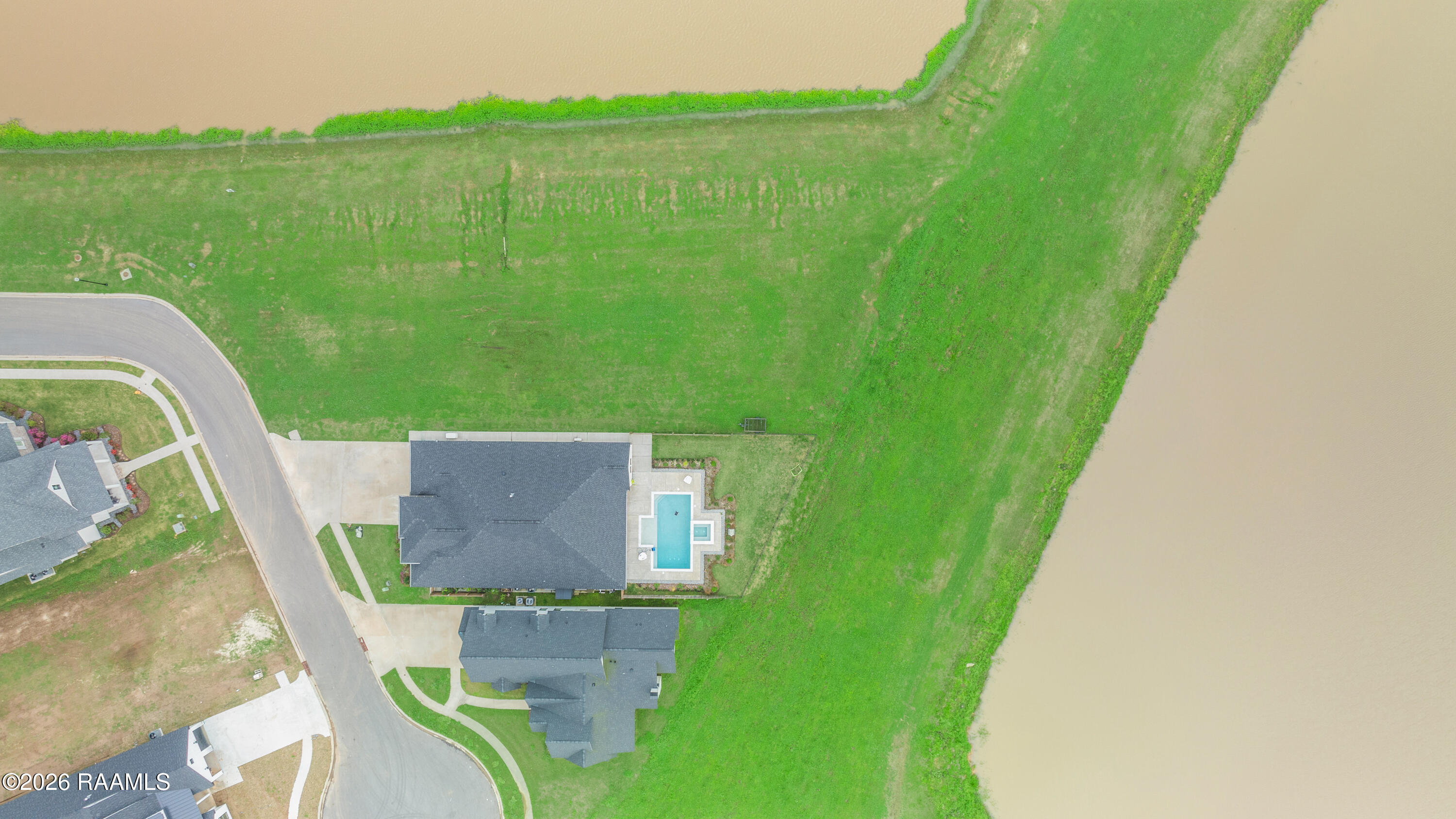 103 Sugar Cane Palm Circle