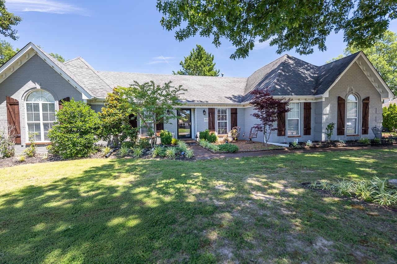 1200 YORKTOWN DR