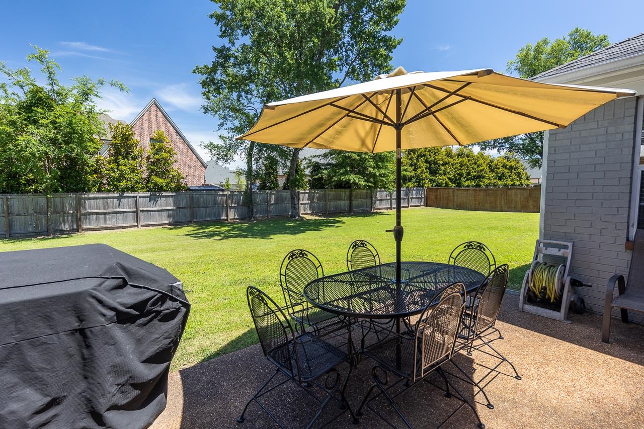 1200 YORKTOWN DR