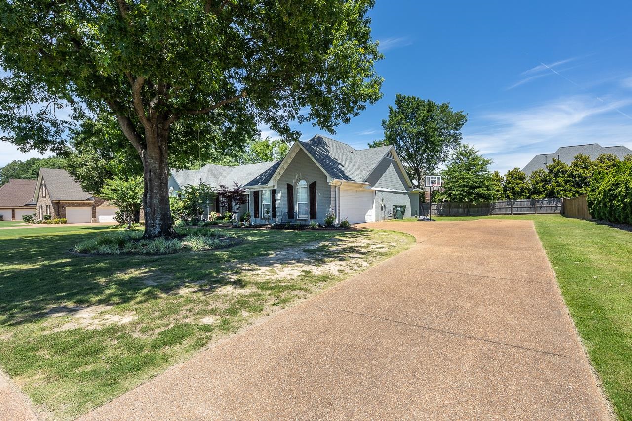 1200 YORKTOWN DR
