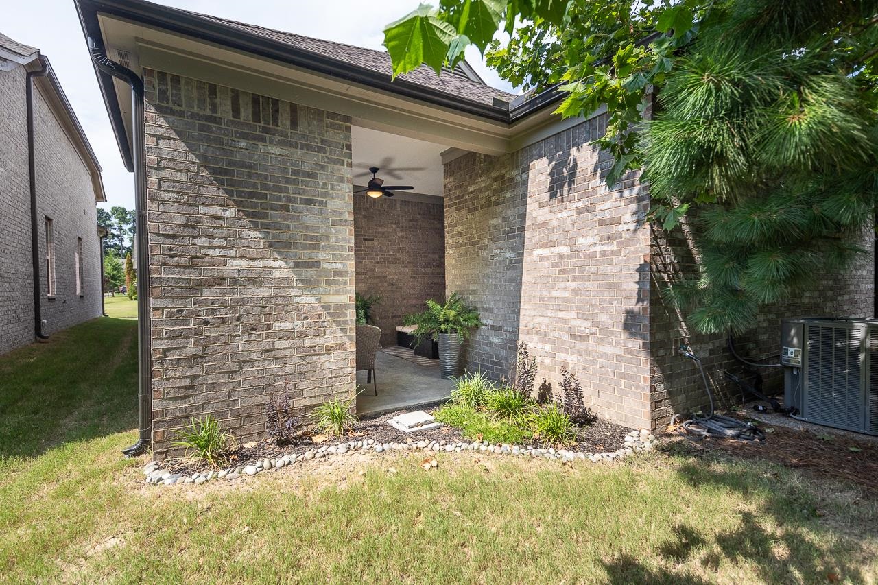 7270 WINTER GATE DR