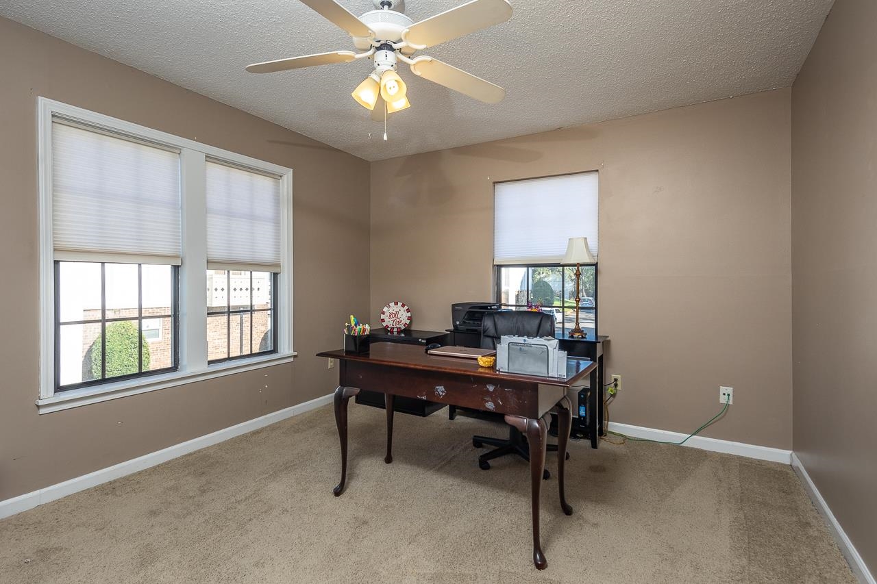 7527 BAVARIAN DR Unit: 1