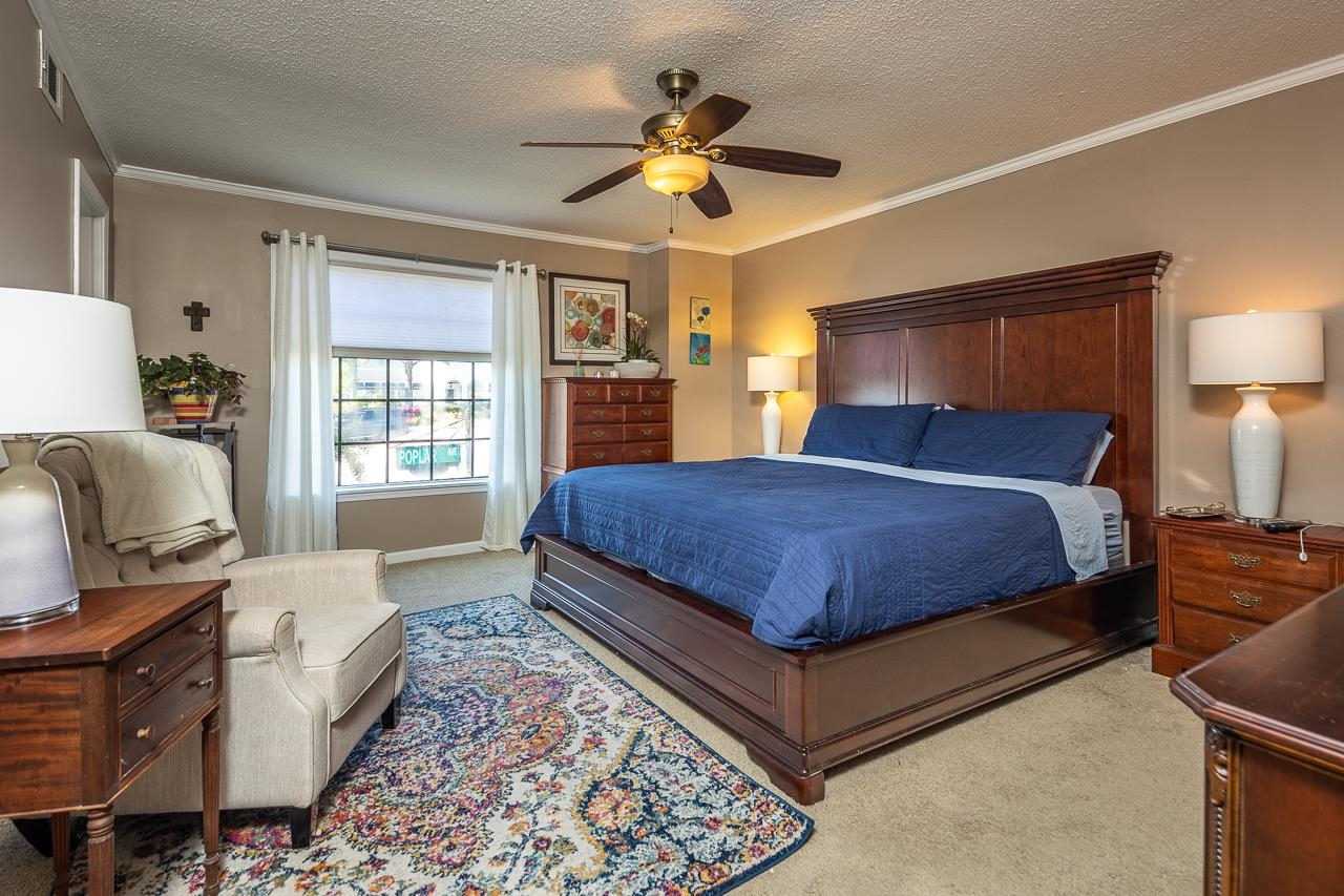 7527 BAVARIAN DR Unit: 1