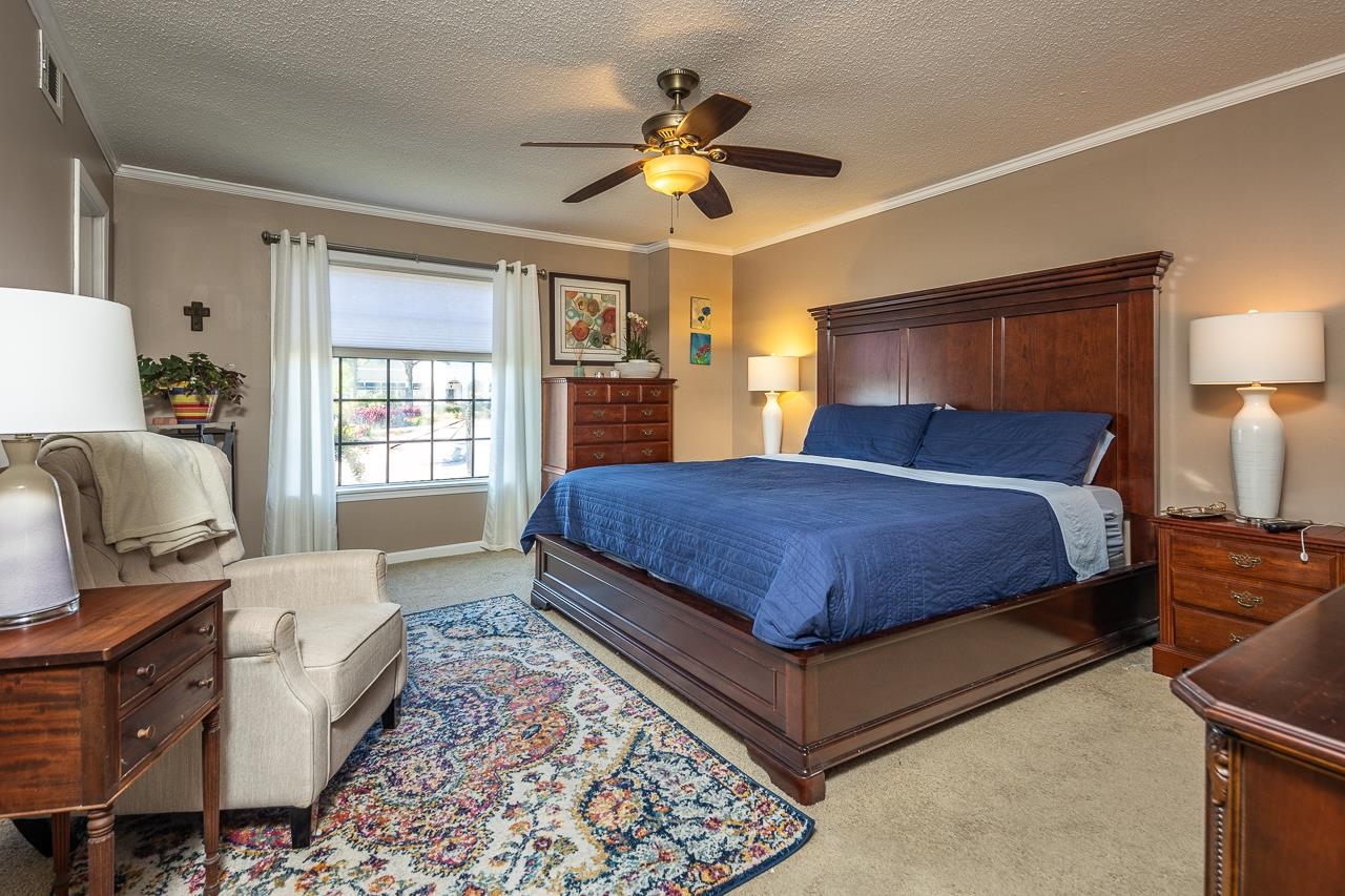 7527 BAVARIAN DR Unit: 1