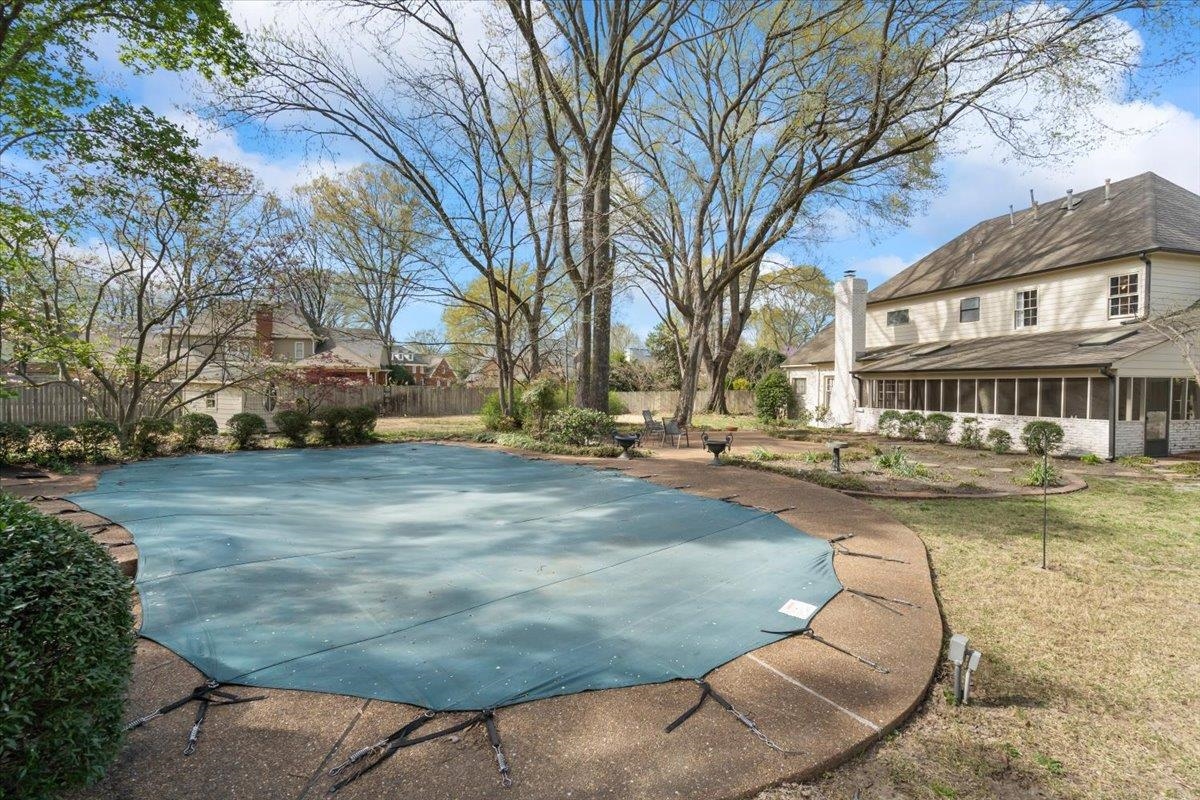 2115 DEERWOODS CV