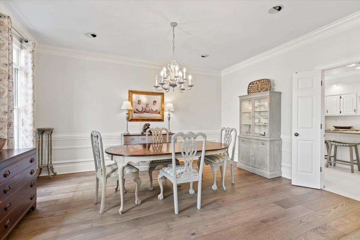 2115 DEERWOODS CV