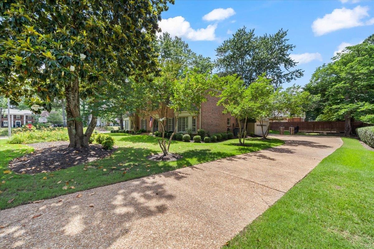 2835 HUNTERS FOREST DR