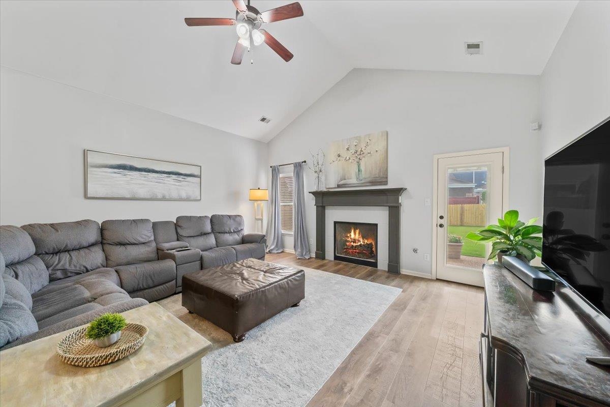 5606 COZY WILLOW WAY