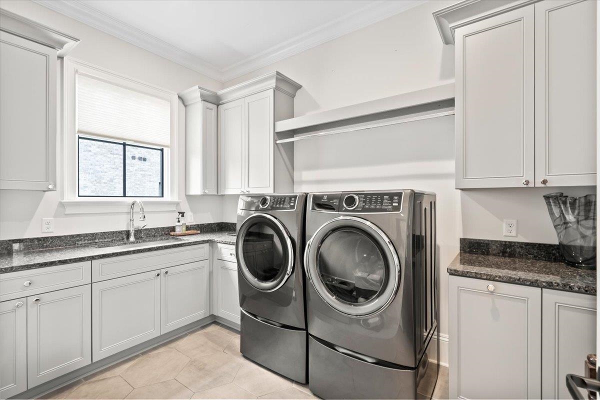 3056 CHAPEL WOODS CV