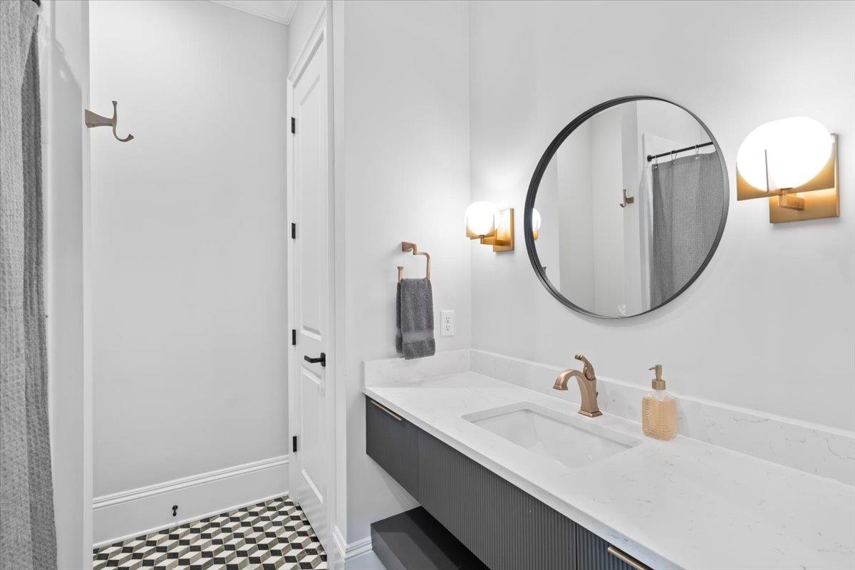 3056 CHAPEL WOODS CV