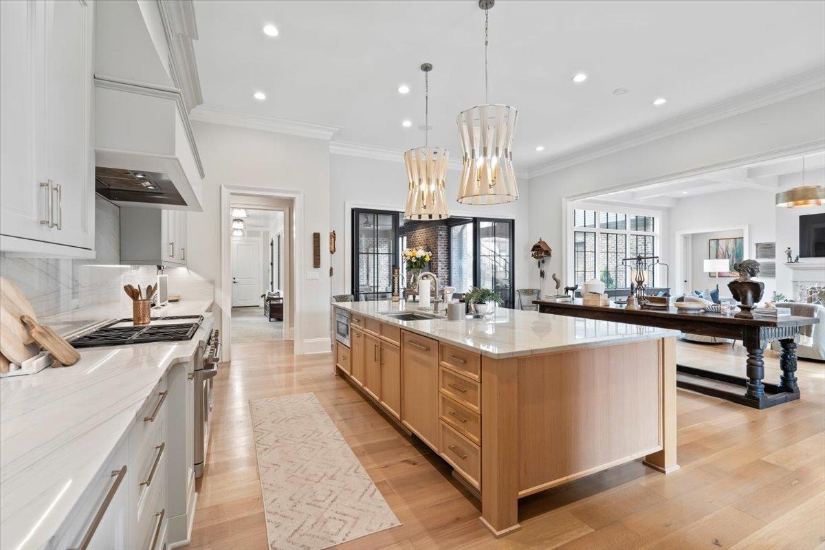 3056 CHAPEL WOODS CV