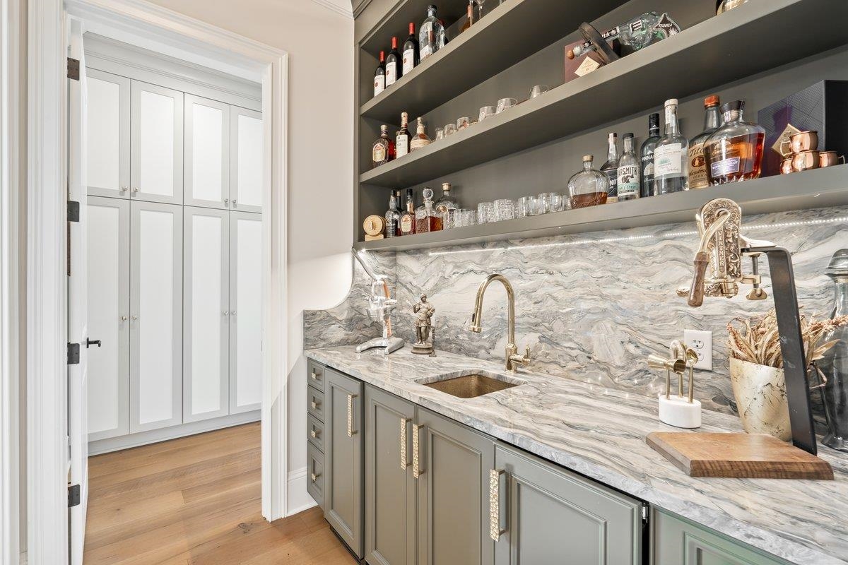 3056 CHAPEL WOODS CV