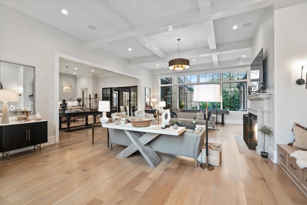 3056 CHAPEL WOODS CV