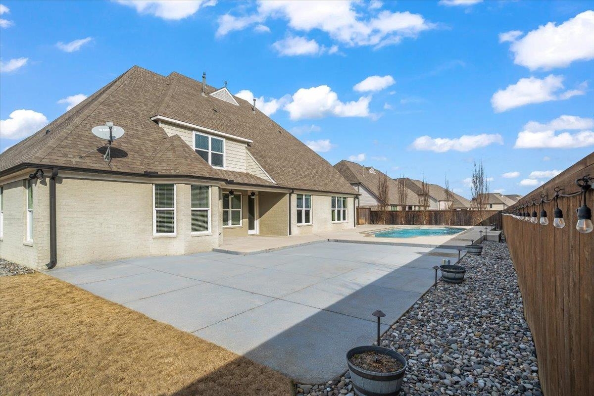 535 TENDER OAKS CV