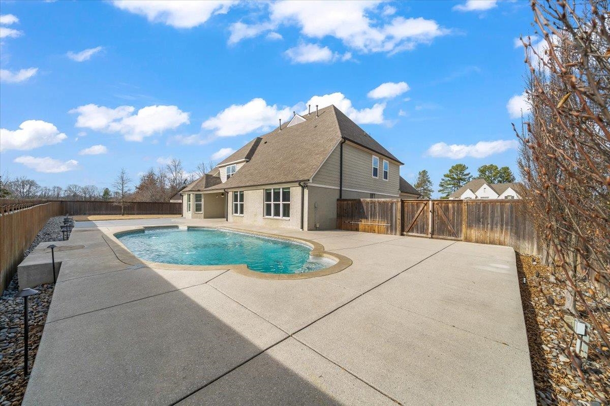 535 TENDER OAKS CV