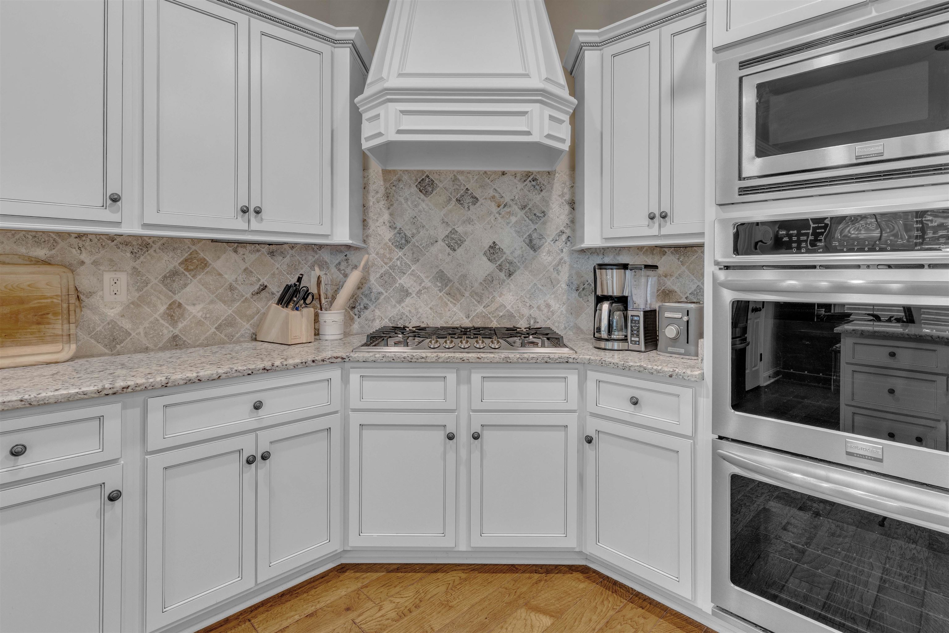 255 SAUNDERS CREEK CIR