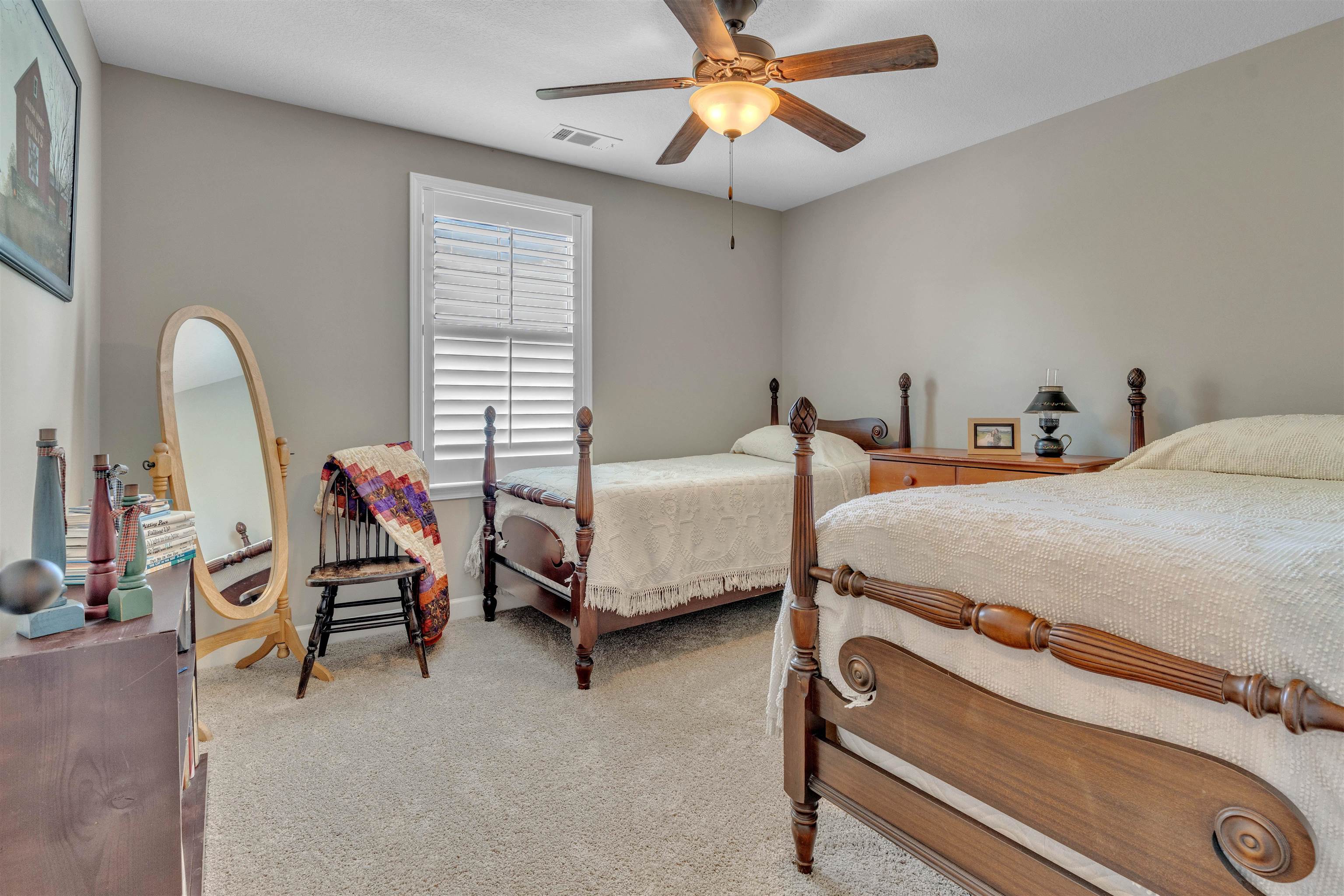 255 SAUNDERS CREEK CIR
