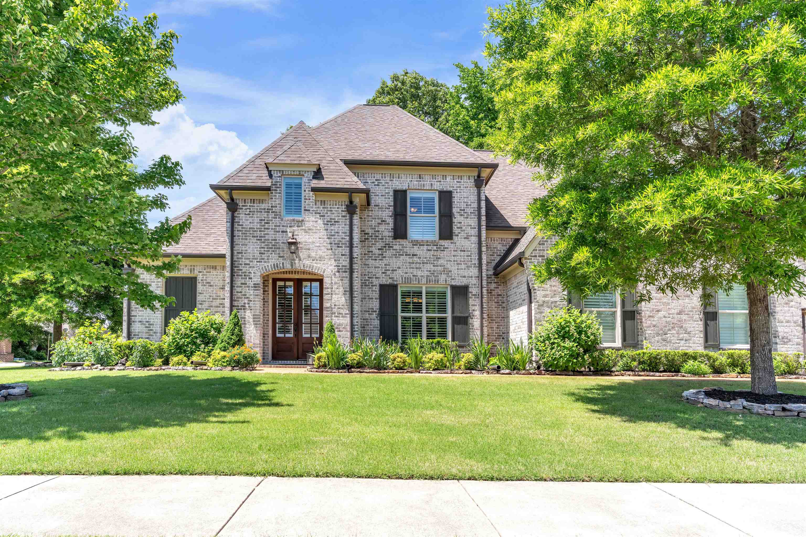 255 SAUNDERS CREEK CIR