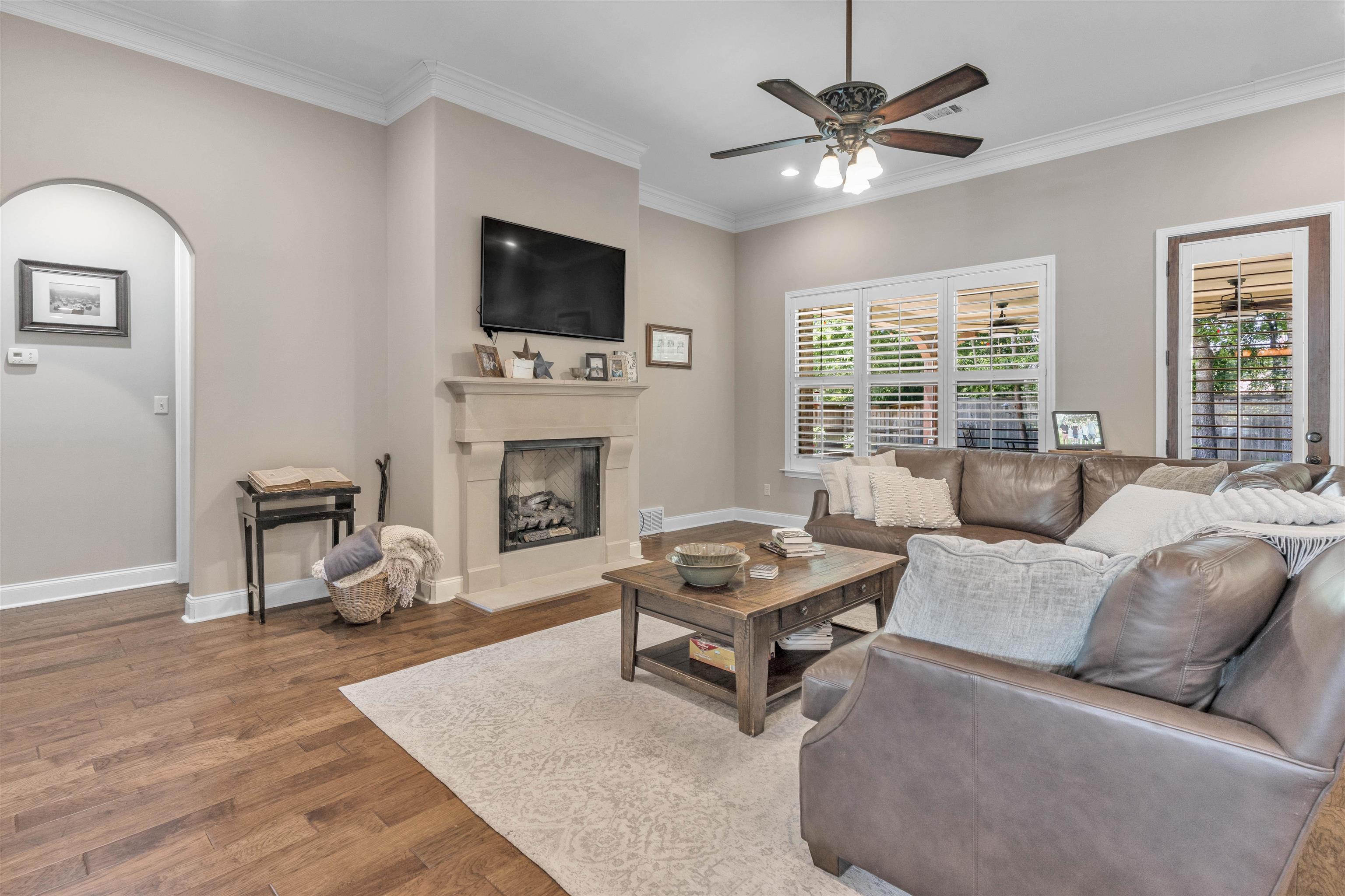 255 SAUNDERS CREEK CIR